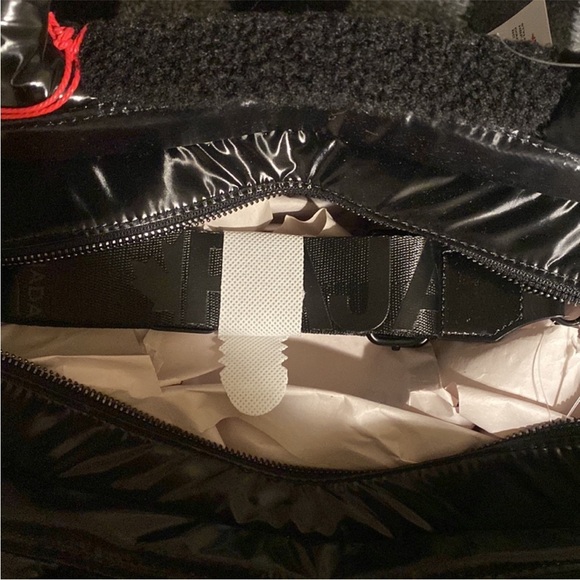 SOLD! NWT Pajar Canada 🇨🇦 Shearling Puffy Messenger Tote Crossbody Bag - Picture 9 of 15